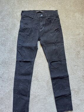 Zara Men’s Distressed Skinny Jeans